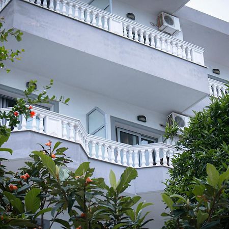 Hotel Fron Σαράντα Εξωτερικό φωτογραφία