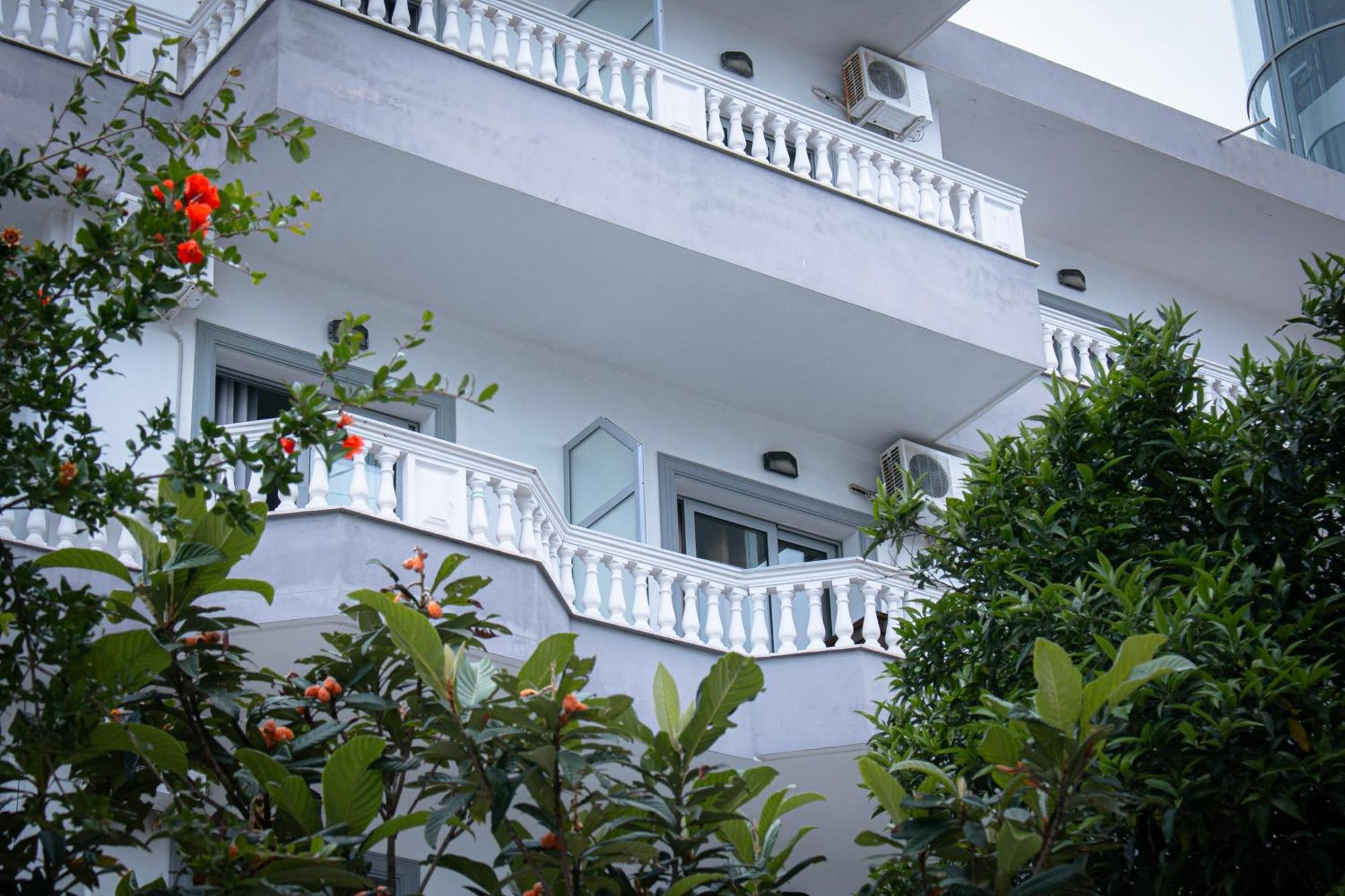 Hotel Fron Σαράντα Εξωτερικό φωτογραφία