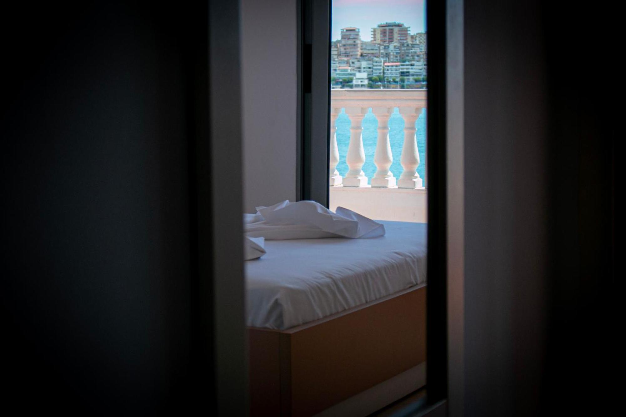 Hotel Fron Σαράντα Εξωτερικό φωτογραφία