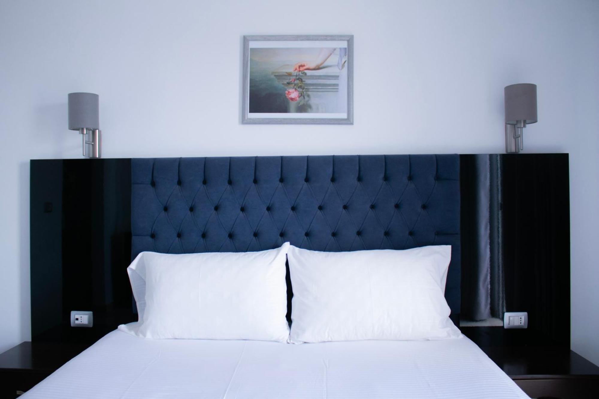 Hotel Fron Σαράντα Εξωτερικό φωτογραφία