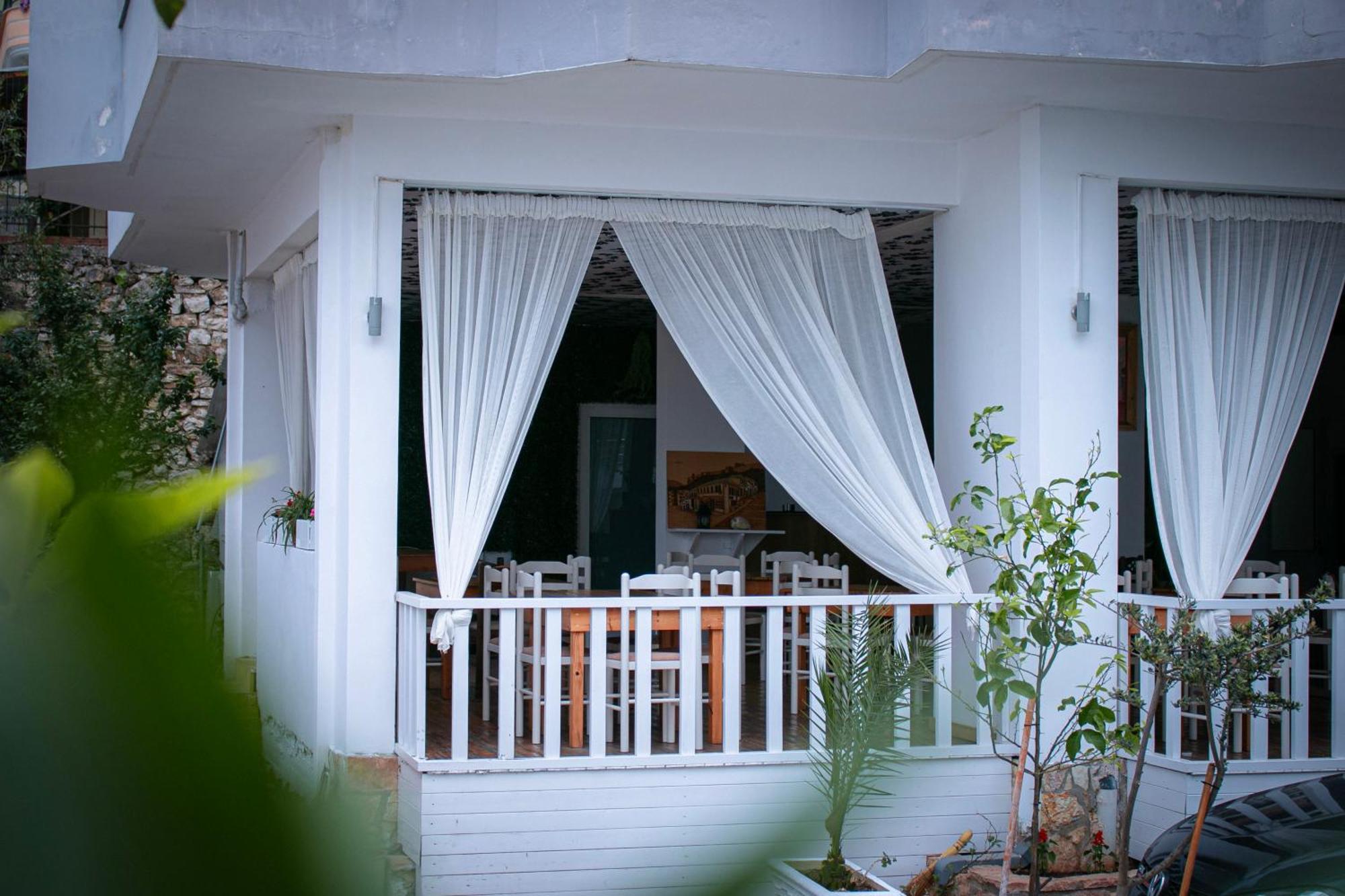Hotel Fron Σαράντα Εξωτερικό φωτογραφία