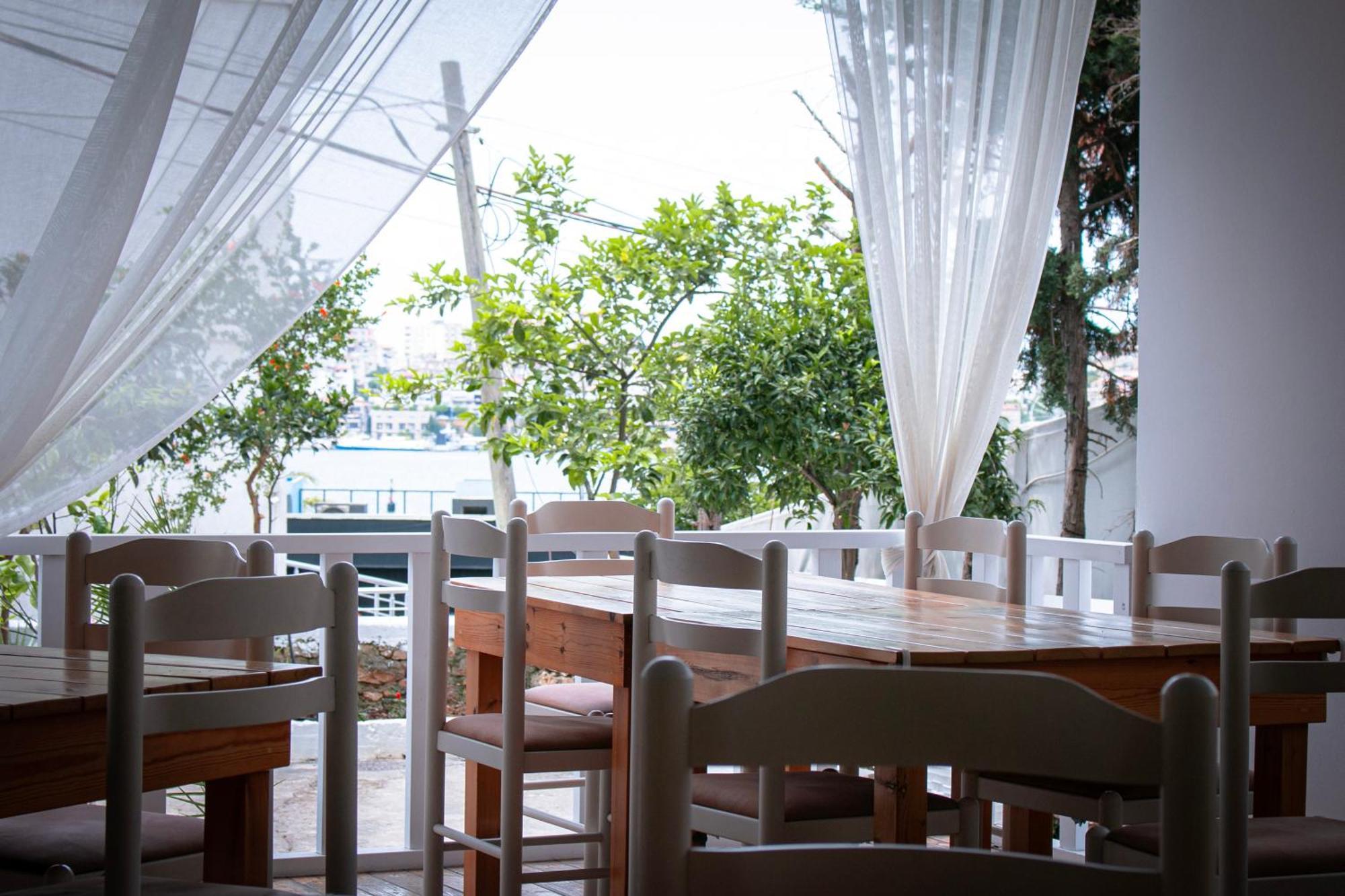 Hotel Fron Σαράντα Εξωτερικό φωτογραφία