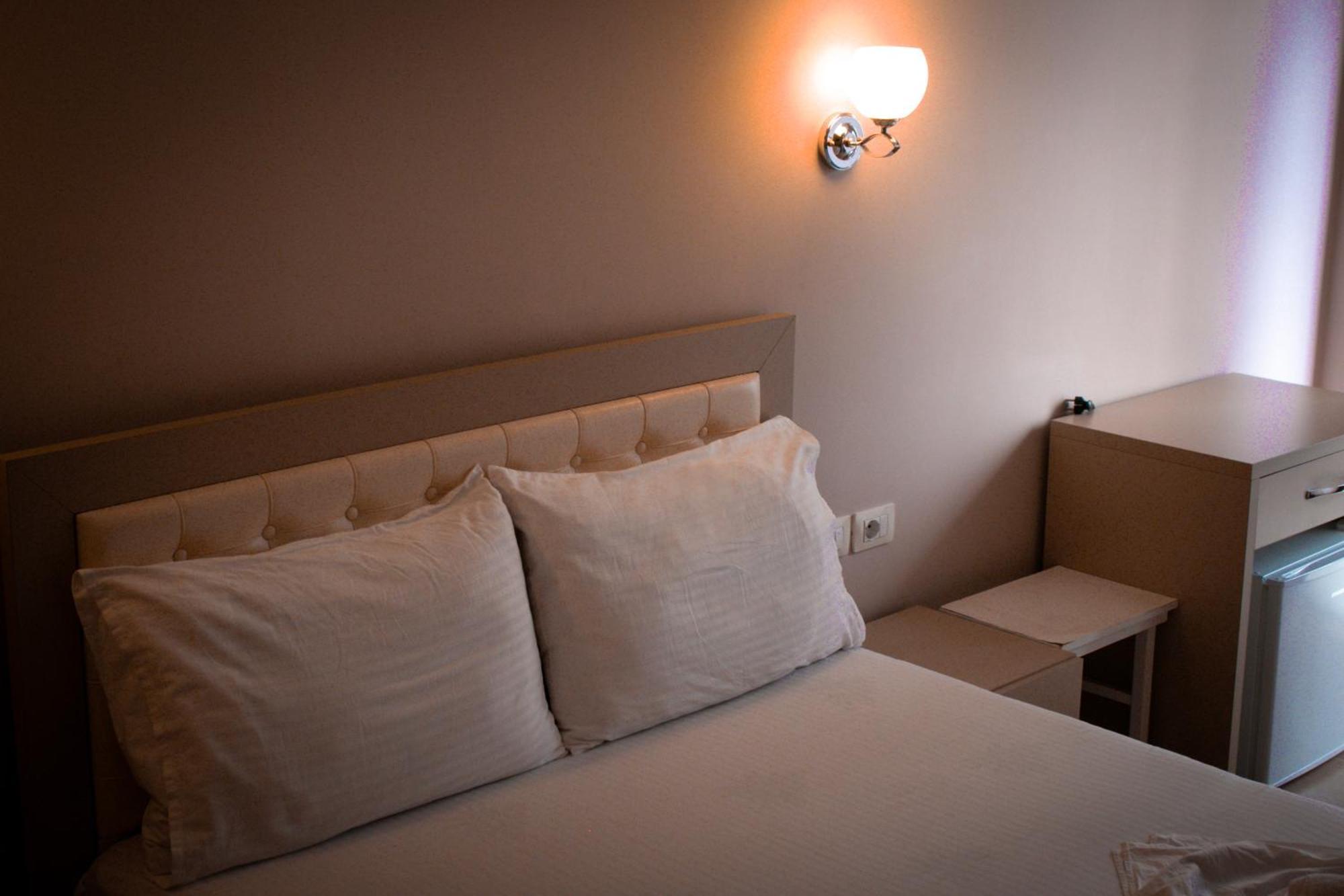 Hotel Fron Σαράντα Εξωτερικό φωτογραφία