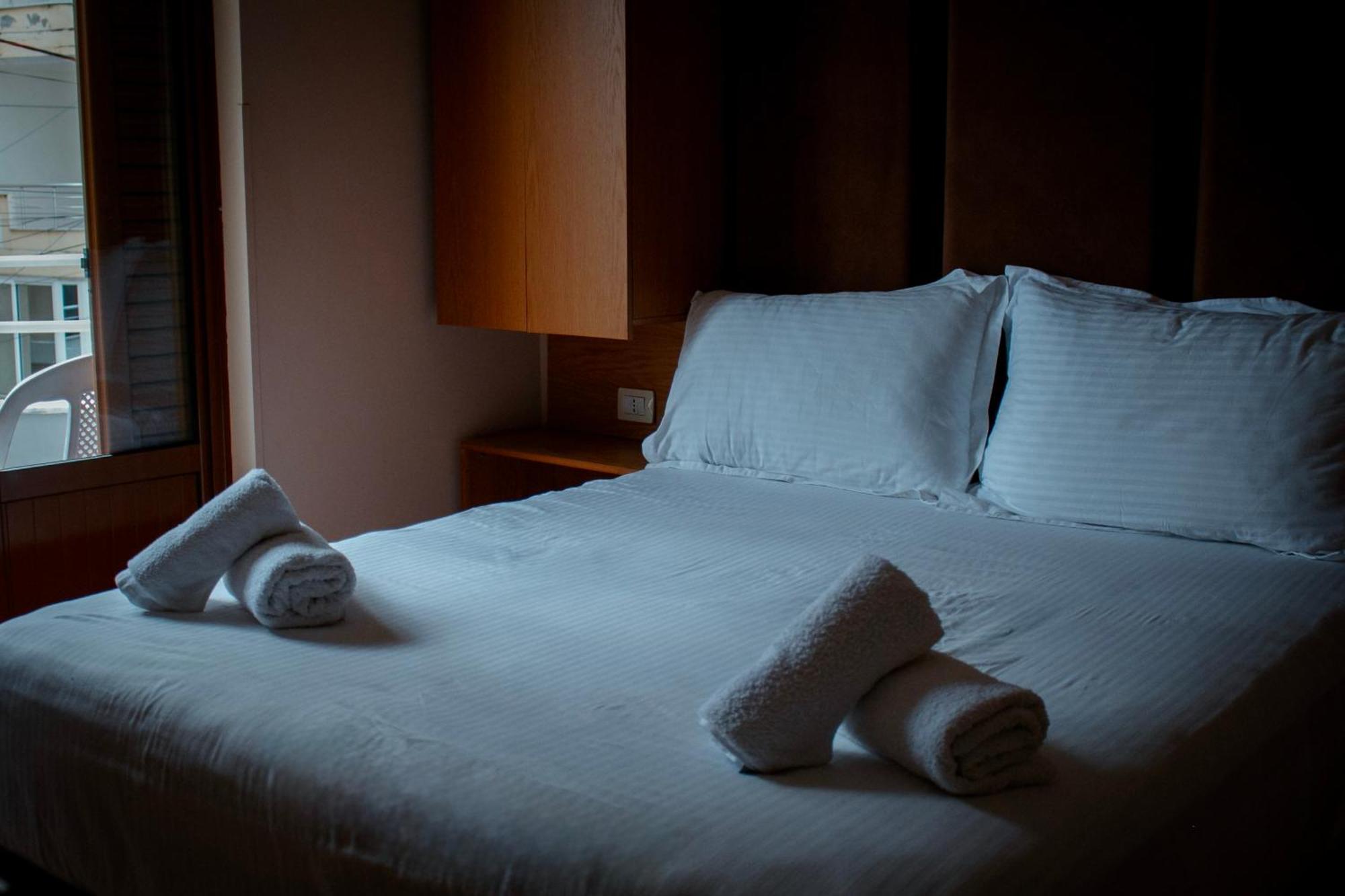 Hotel Fron Σαράντα Εξωτερικό φωτογραφία