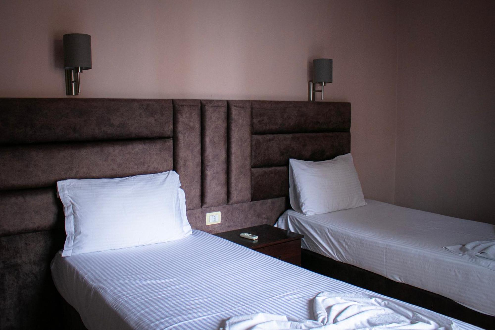 Hotel Fron Σαράντα Εξωτερικό φωτογραφία
